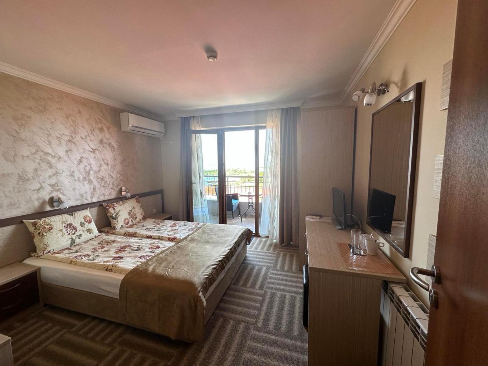 Family Hotel Radiana Σωζόπολη Εξωτερικό φωτογραφία