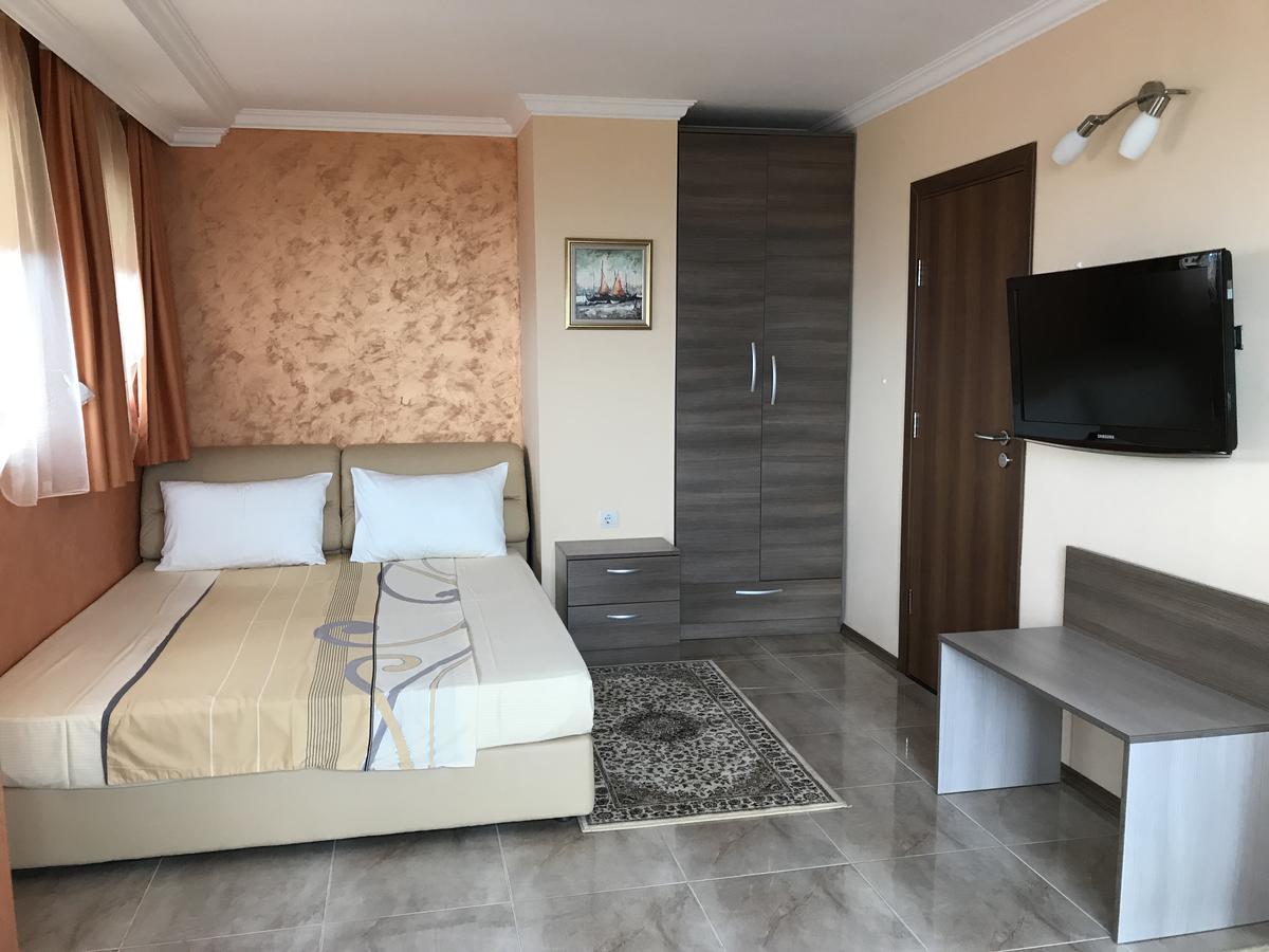 Family Hotel Radiana Σωζόπολη Εξωτερικό φωτογραφία