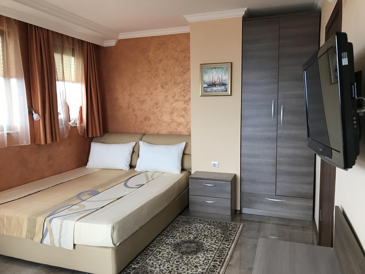 Family Hotel Radiana Σωζόπολη Εξωτερικό φωτογραφία